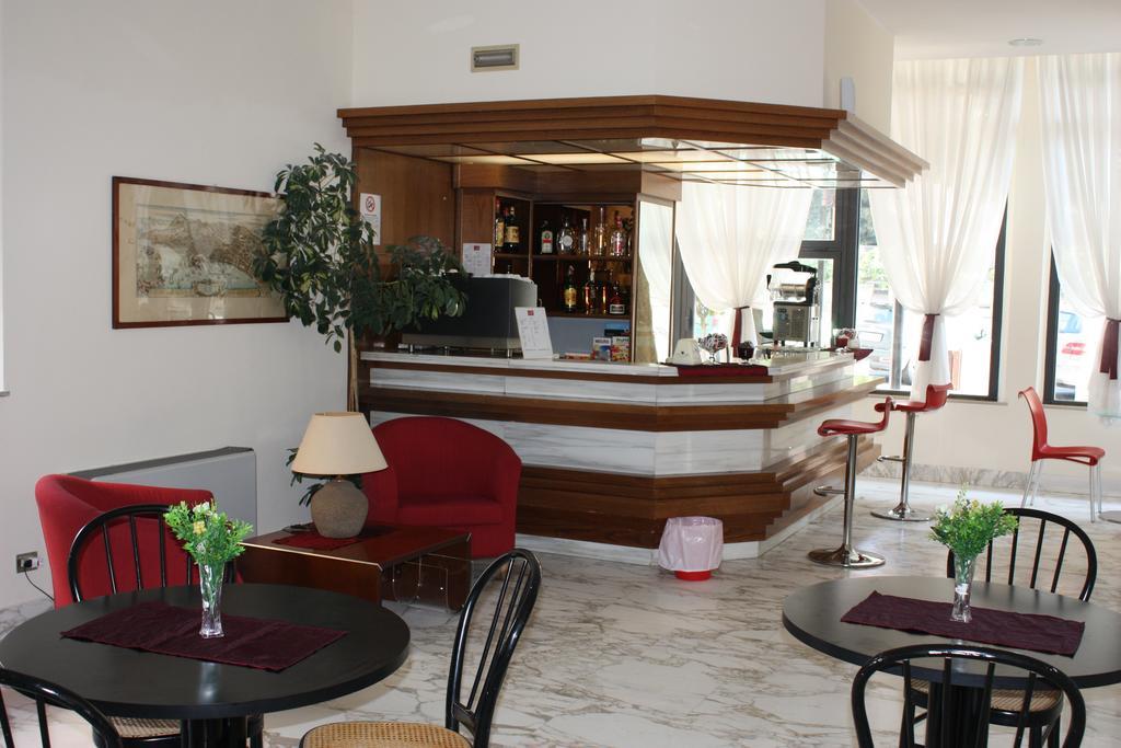 Hotel Mediterraneo Chianciano Terme Bagian luar foto