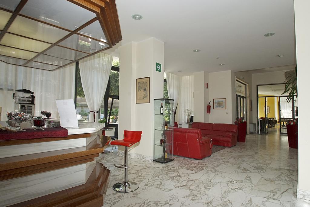 Hotel Mediterraneo Chianciano Terme Bagian luar foto